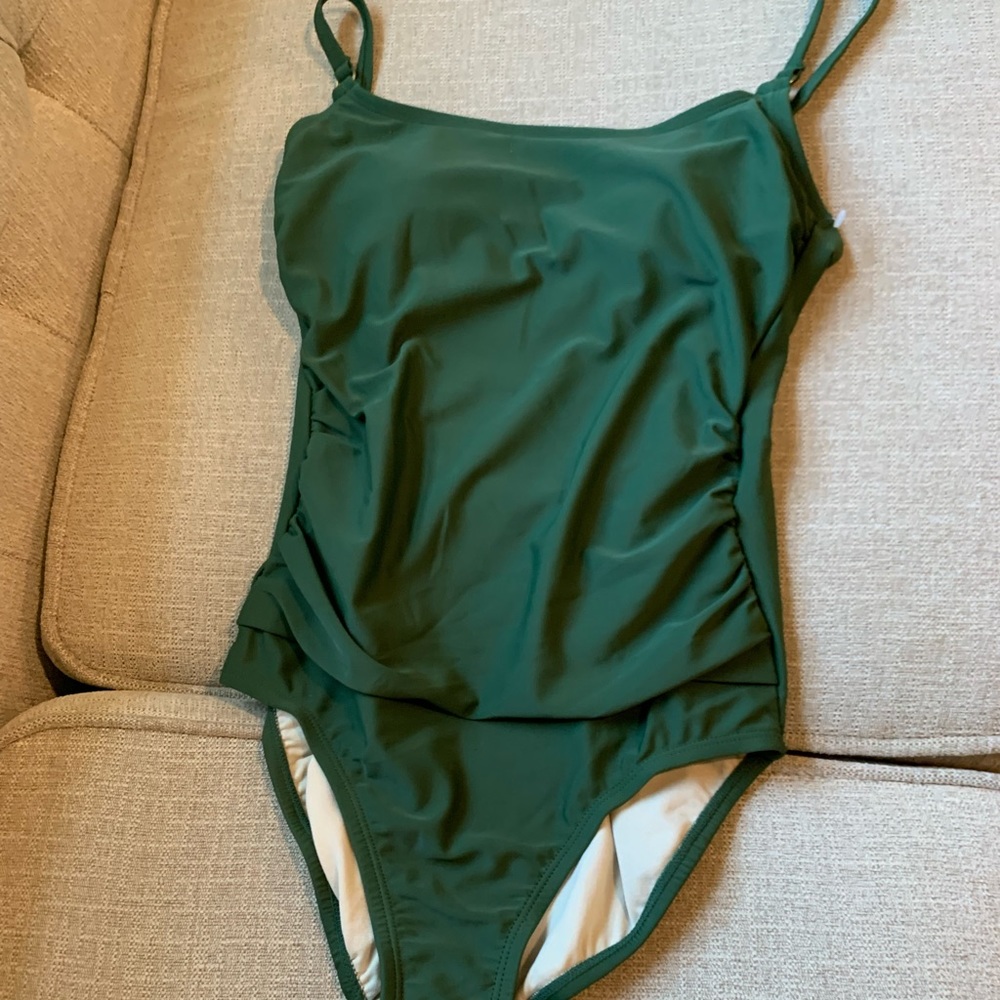 🌴👙💚